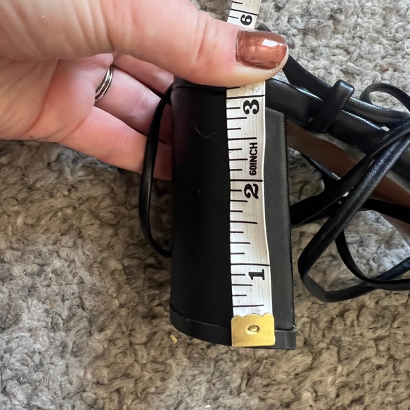 ASOS DESIGN Wide Fit Hoola tie leg block heeled mid sandals in black - Picture 5 of 6